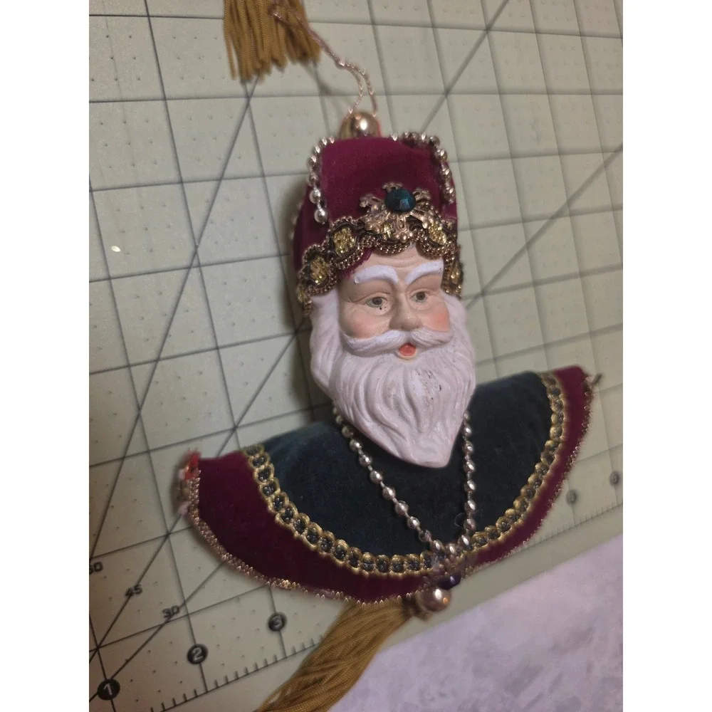 N/A caroling whistling